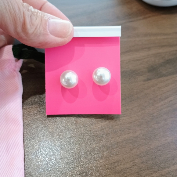 Kate Spade Pink Pig Earrings. - Picture 3 of 4